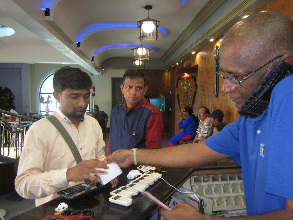 Hotel Chithra Kanyakumari Esterno foto