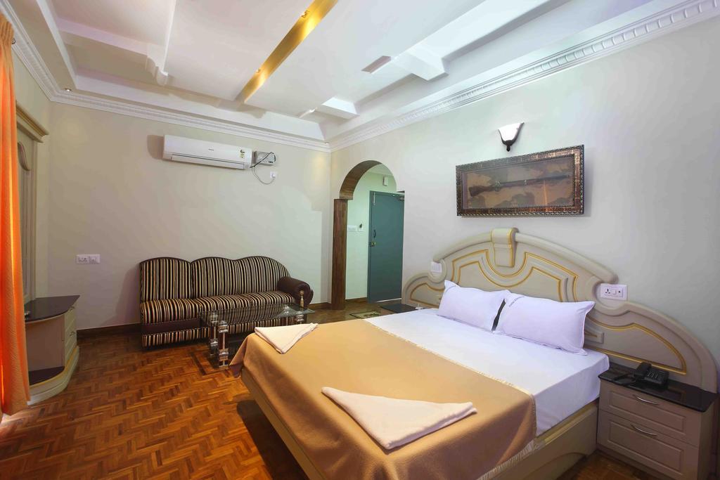 Hotel Chithra Kanyakumari Esterno foto